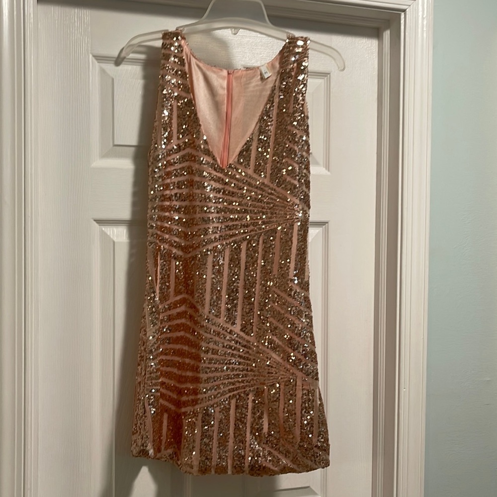 Rose gold mini sequined dress size M never worn